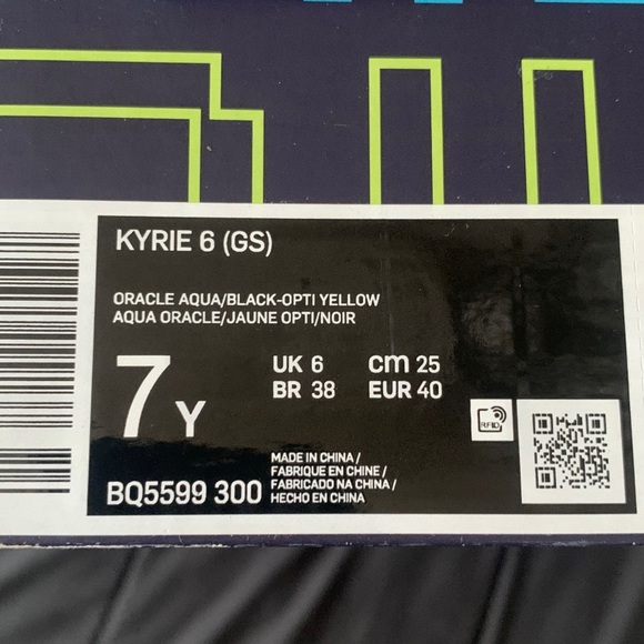 Kyrie 6 Oracle Aqua - Picture 2 of 6